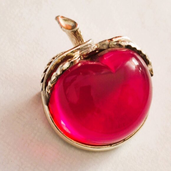 Vintage Sarah Coventry Red Apple Brooch Pin, Marked - Picture 3 of 12